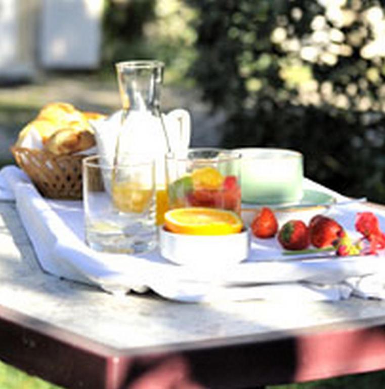 Le Compostelle Hotel Vézelay Kültér fotó