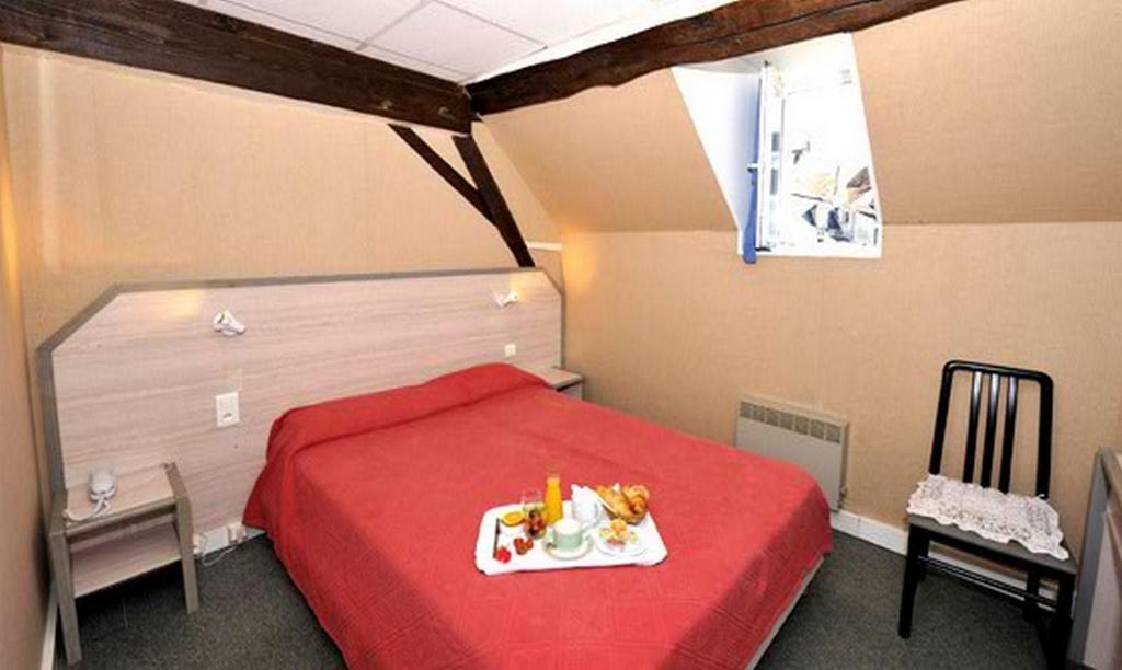 Le Compostelle Hotel Vézelay Szoba fotó