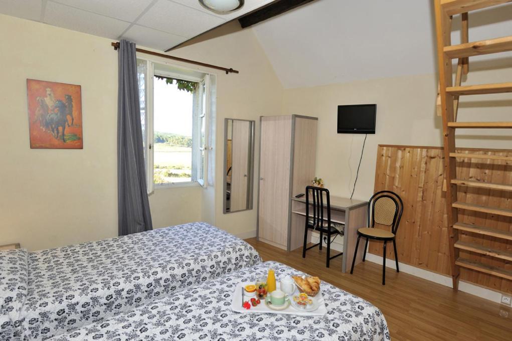 Le Compostelle Hotel Vézelay Szoba fotó